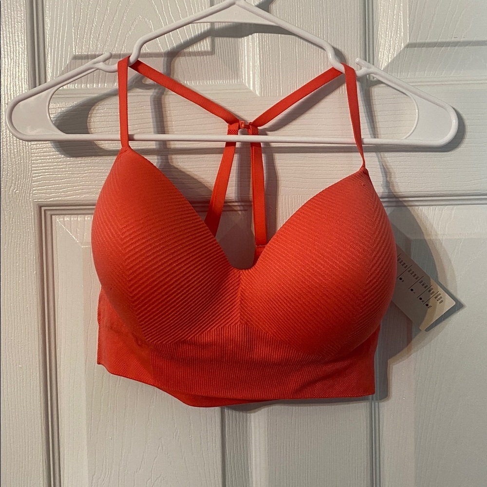 All in Motion Coral Women’s Sports Bra Size Medium NWT